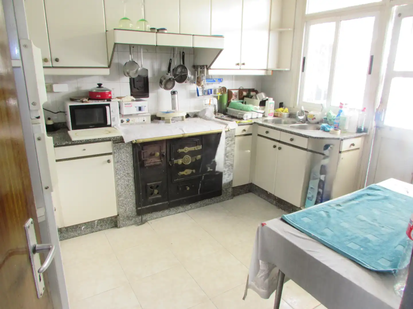 Kitchen of Buildings for sale in Cambre 