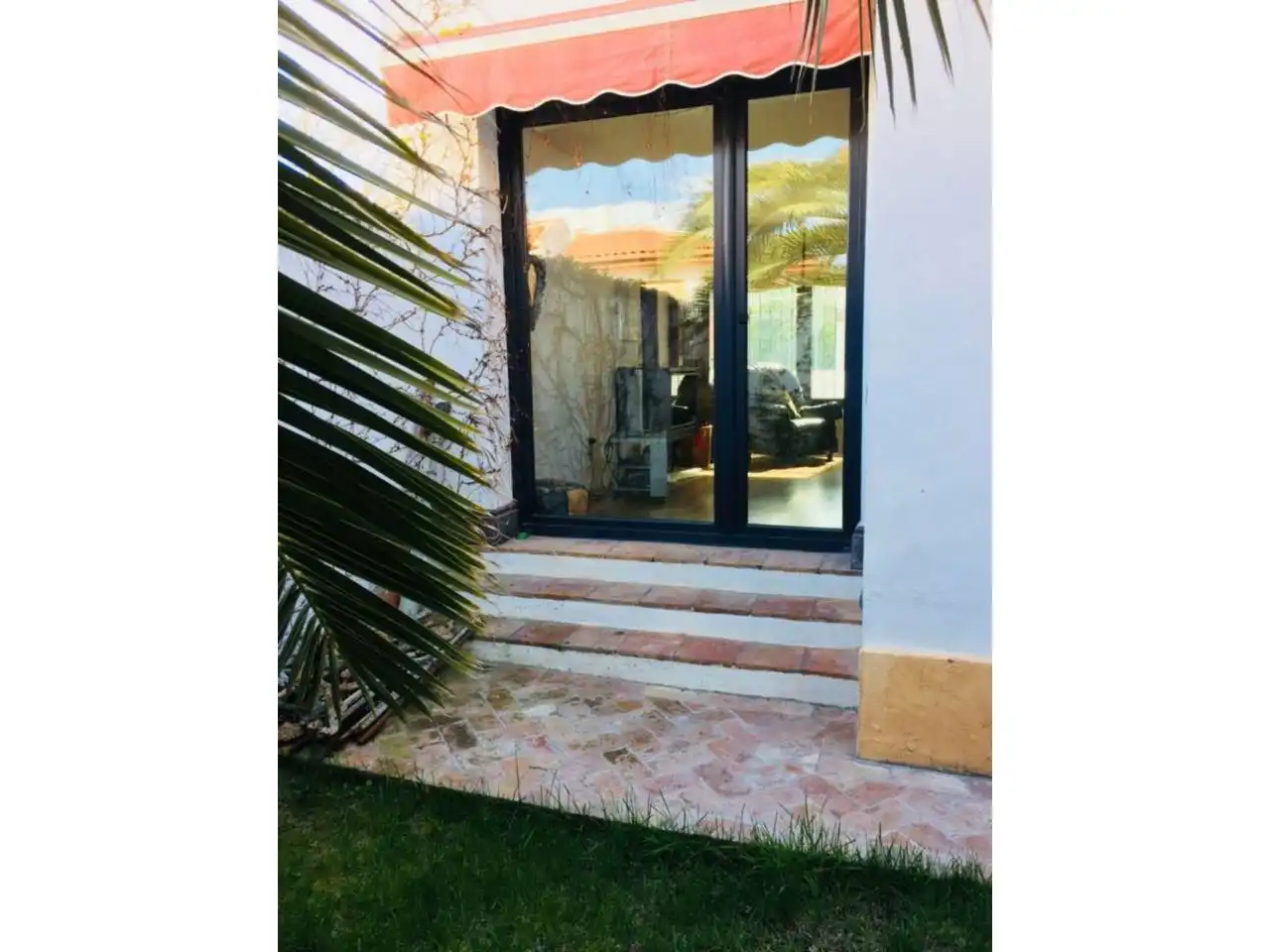 Vista exterior de Casa o xalet en venda en Baza amb Jardí privat