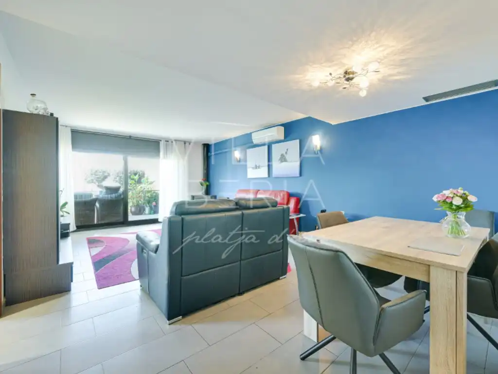 Casa con piscina en venta en Avenida Paisos Catalans 18, imagen 9