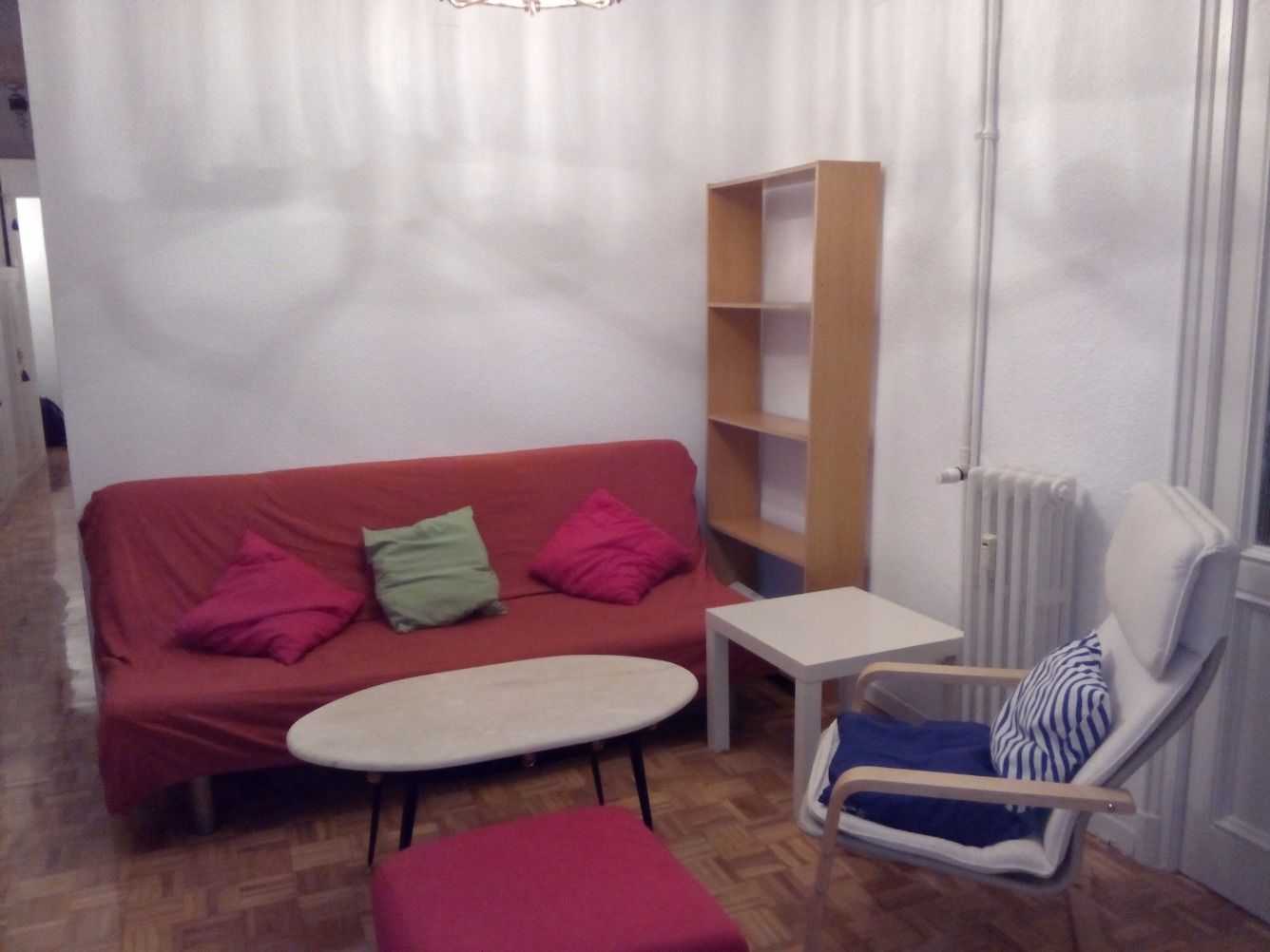 Living room of Flat to rent in  Madrid Capital  with Parquet flooring, Terrace and Furnished