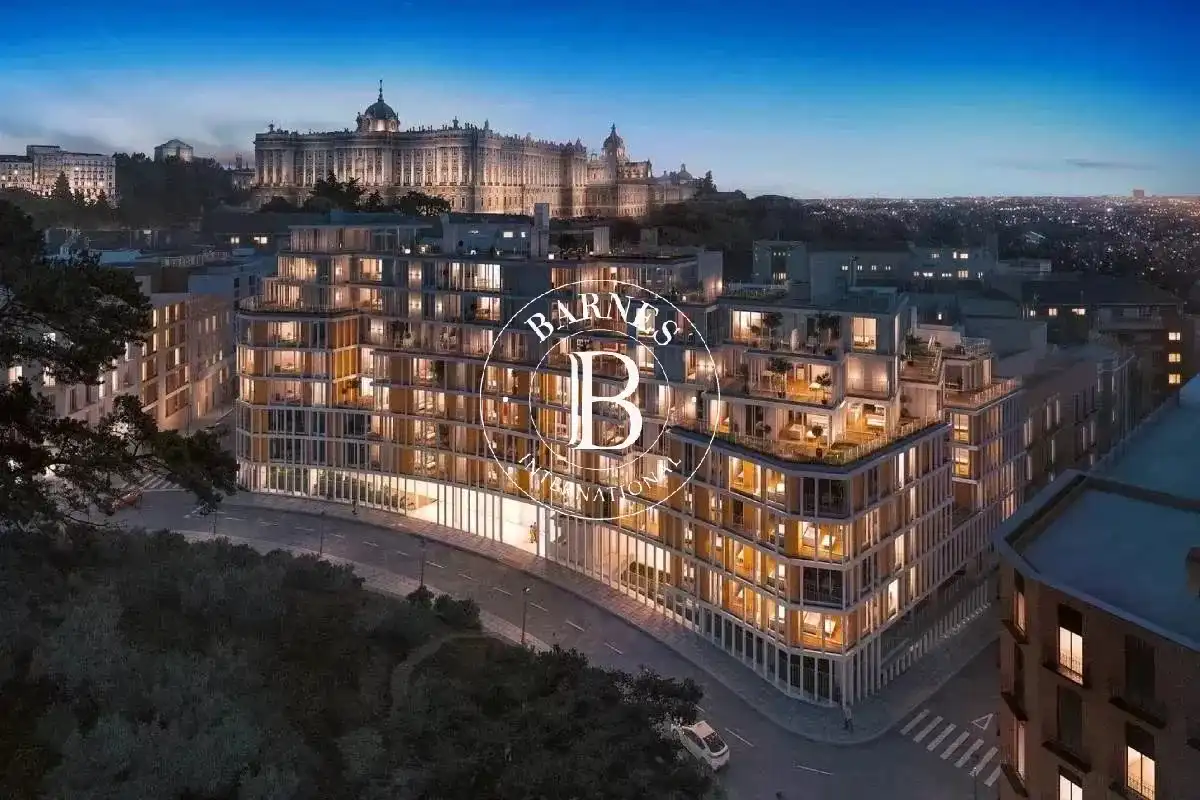 Vista exterior de Àtic de lloguer en Madrid amb Aire condicionat, Calefacció i Terrassa