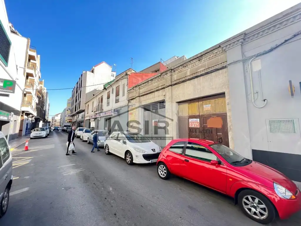 Business premises for sale in Casc Urbà, imagen 2