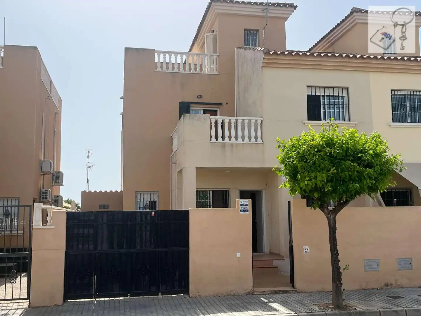 Duplex avec piscine à vendre à Zona Carrefour - Urbanizaciones