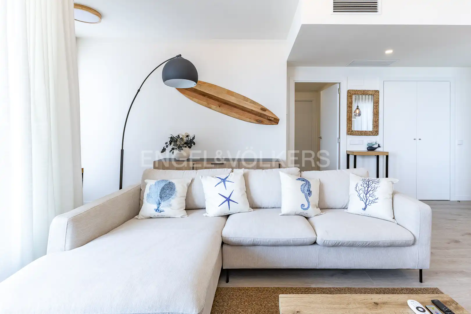 Sala d'estar de Pis de lloguer en Badalona amb Aire condicionat, Calefacció i Terrassa
