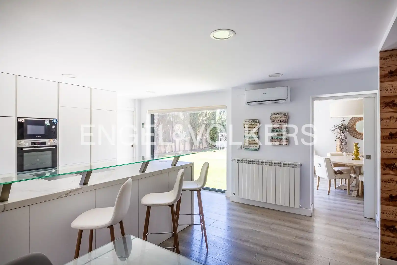 Comedor de Casa o chalet en venta en Dos Hermanas con Aire acondicionado, Calefacción y Jardín privado