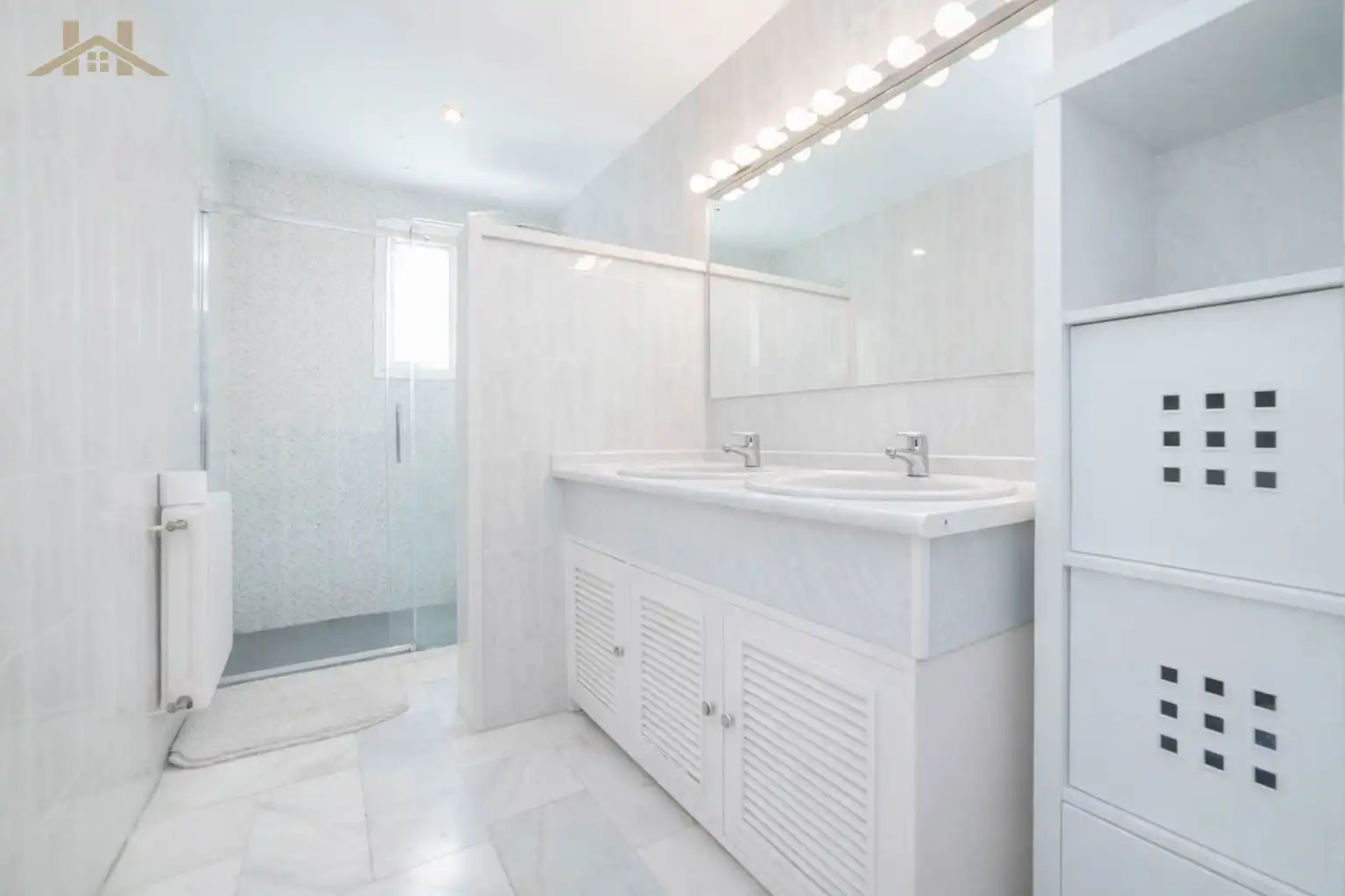 Baño de Casa adosada en venta en Torrelodones con Amueblado