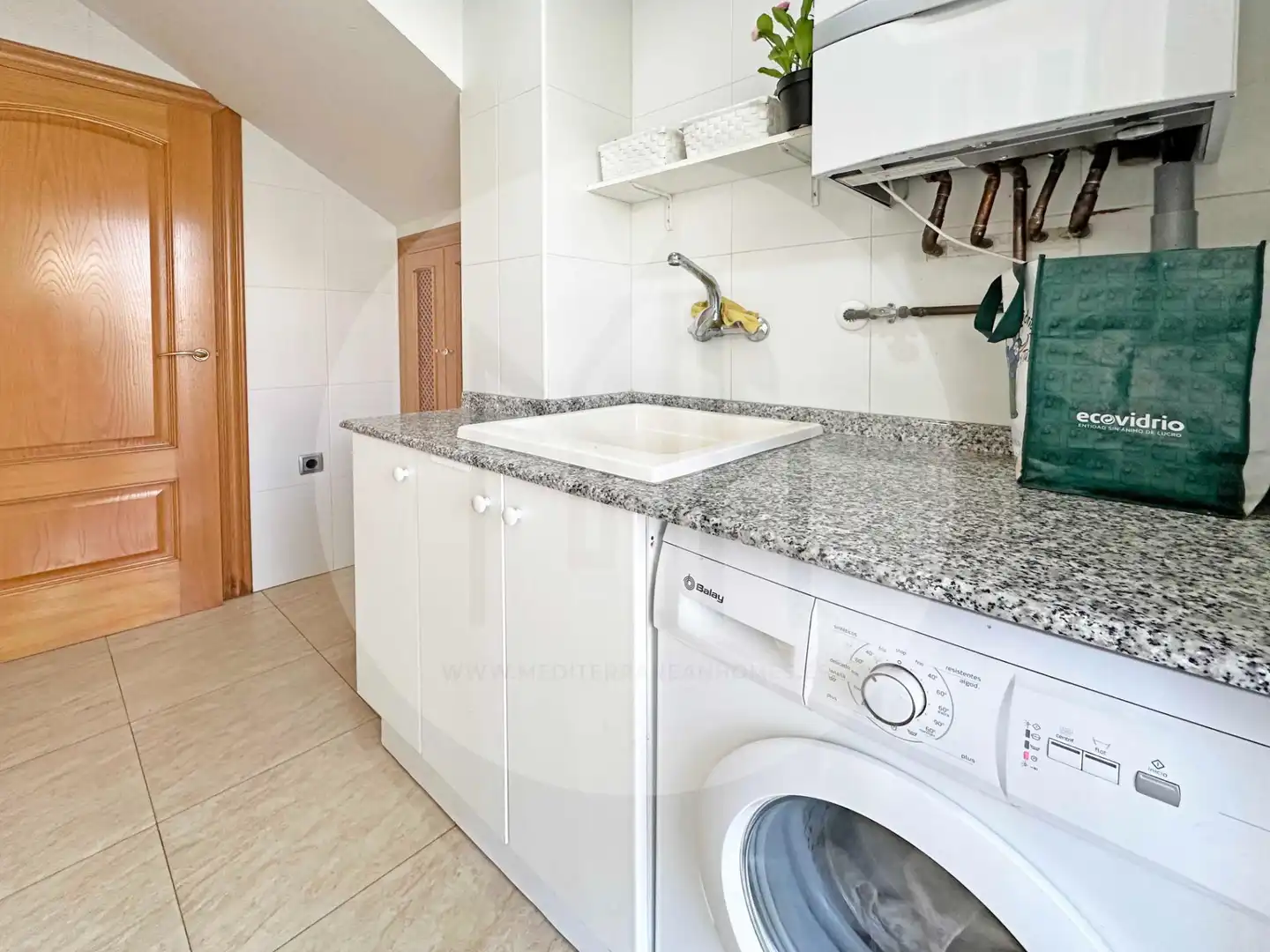 Kitchen of Detached homes for sale in Sagunto / Sagunt  with Private garden, Terrace and Balcony