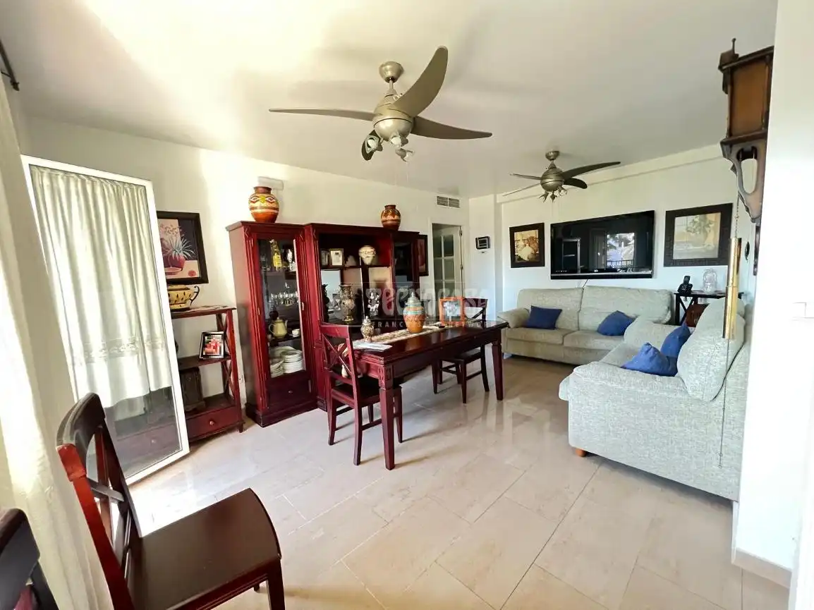 Living room of Flat for sale in Dos Hermanas