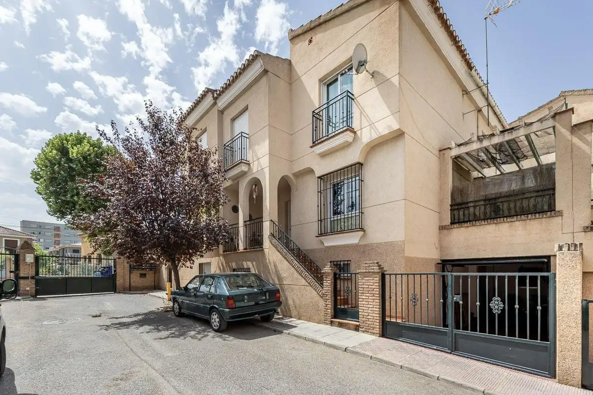 Casa pareada en venta en Polideportivo