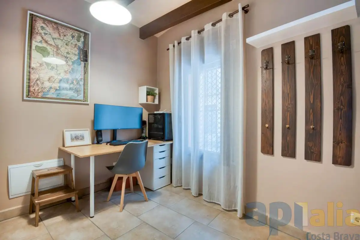 Habitación de Casa adosada en venta en Sant Feliu de Guíxols con Calefacción, Jardín privado y Terraza