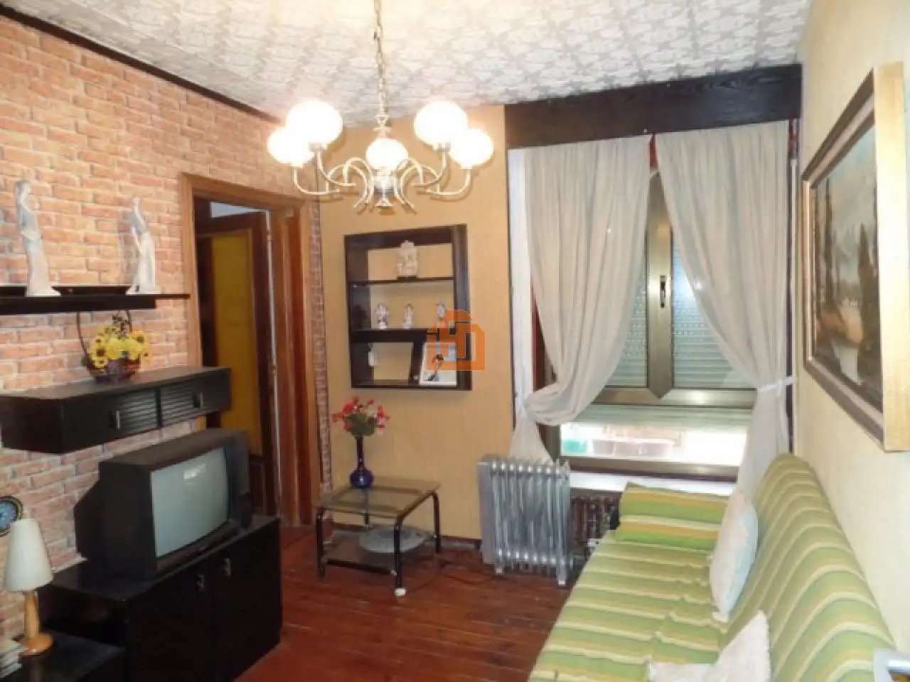 Sala de estar de Casa o chalet en venta en Mansilla de las Mulas con Calefacción y Jardín privado