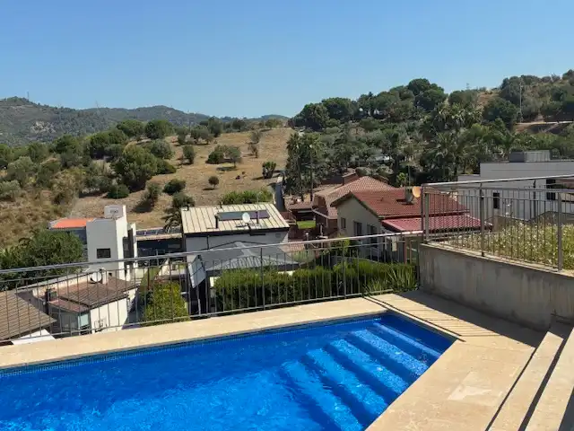 Casa aparellada amb piscina en venda a La Miranda - Can Candeler, imagen 7
