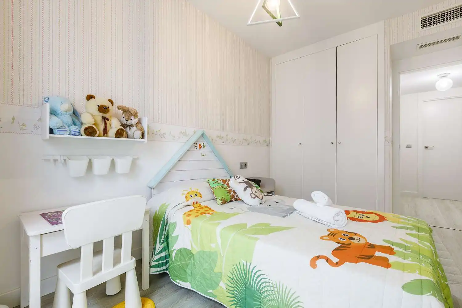 Habitación de Apartamento de alquiler en Vélez-Málaga con Terraza