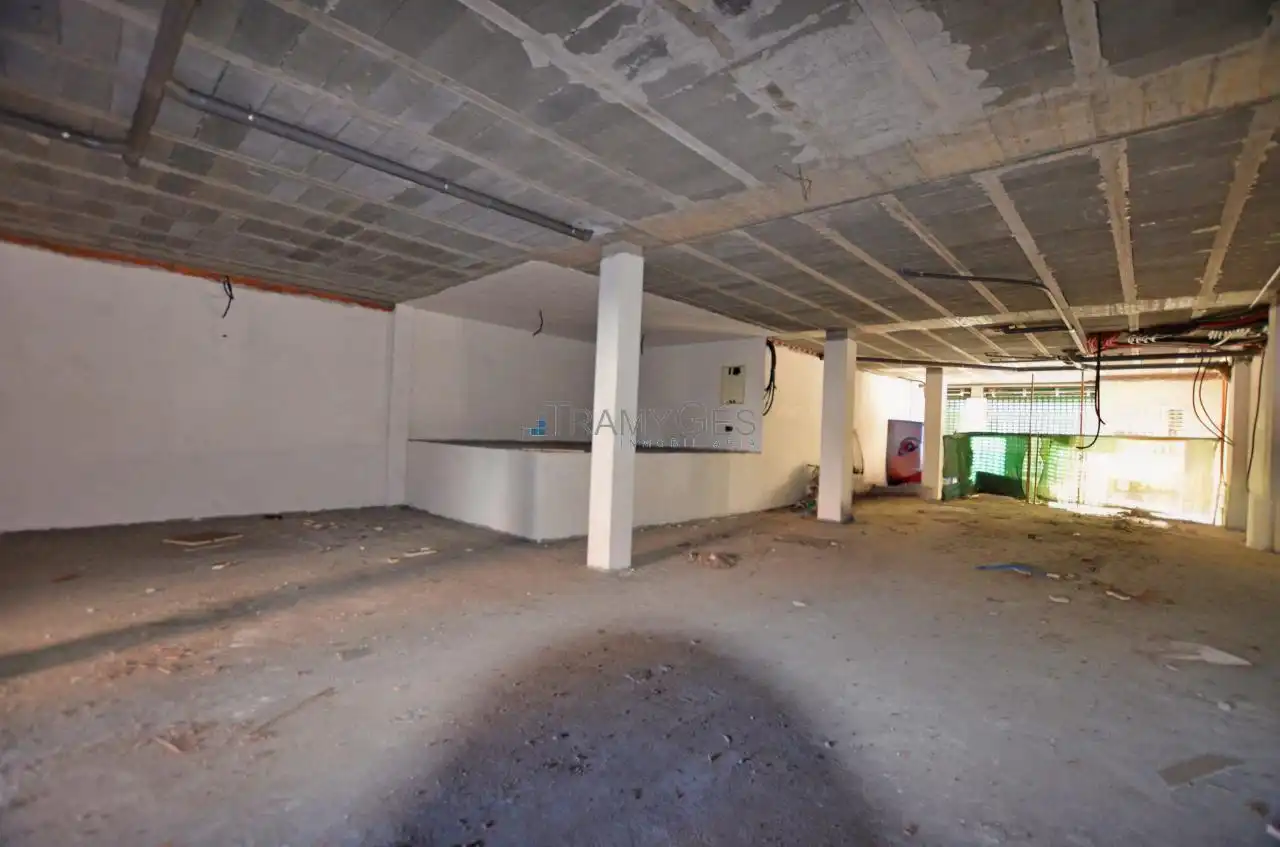 Local comercial en venta en MARTIRES DE SOBREDO, imagen 5