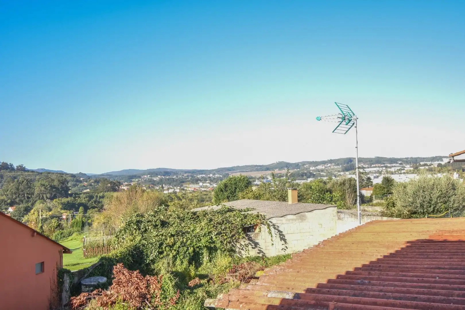 Exterior view of Flat for rent in Cambre , A Coruña