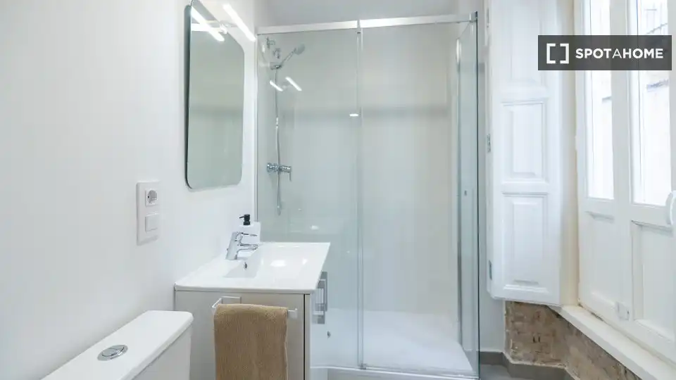 Room in Valencia, Valencia