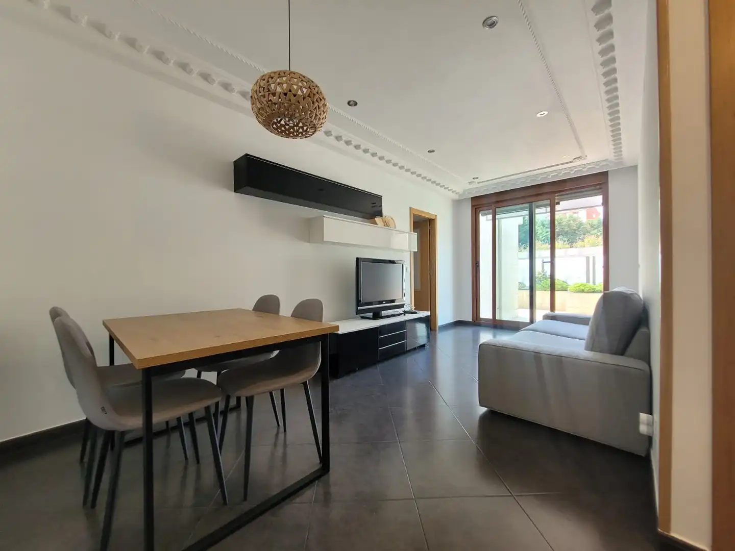 Flat for rent in Calle Bernardo Lavín, El Astillero