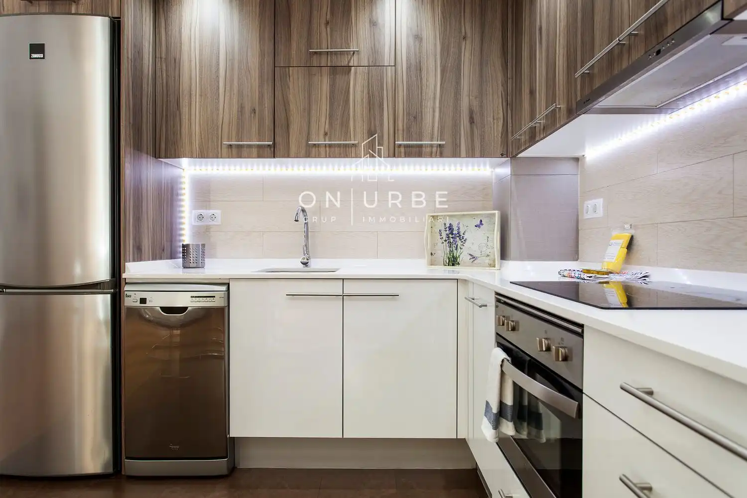 Cocina de Piso en venta en Barcelona con Aire acondicionado y Terraza
