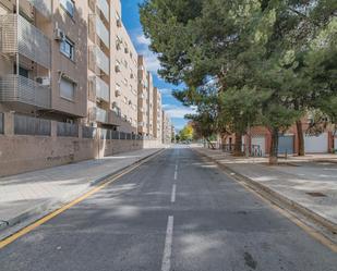 Vista exterior de Pis en venda en  Granada Capital amb Calefacció i Traster