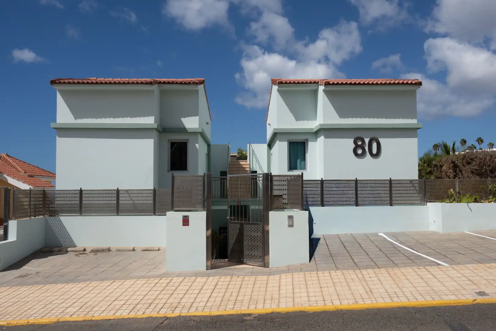 Vista exterior de Piso en venta en Mogán con Terraza, Amueblado y Horno