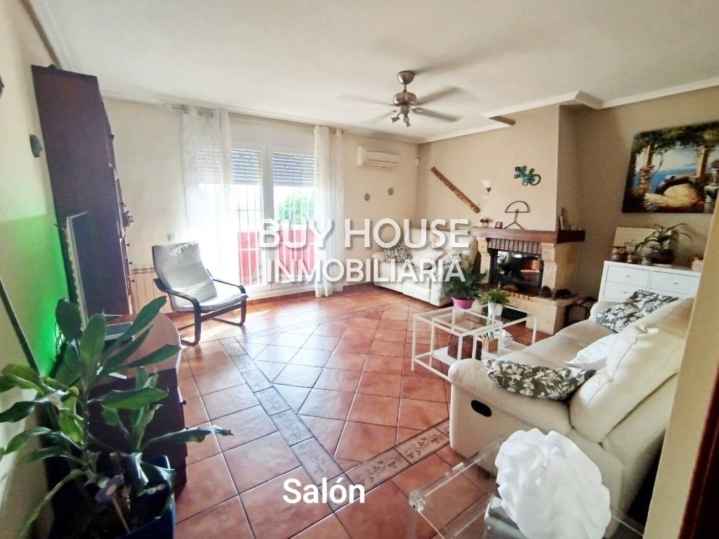 Sala d'estar de Casa o xalet en venda en Illescas