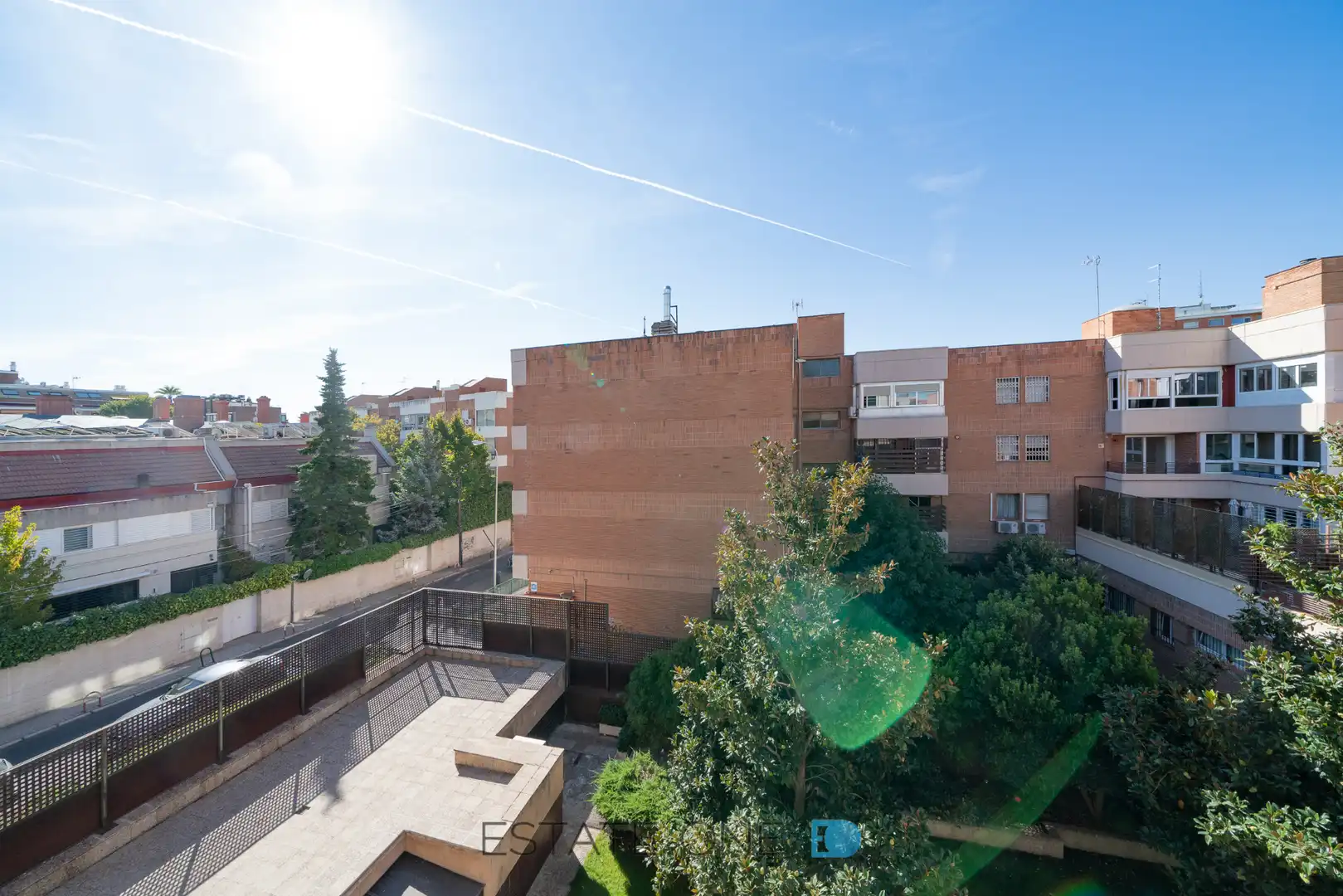 Vista exterior de Àtic en venda en Madrid amb Aire condicionat, Calefacció i Traster