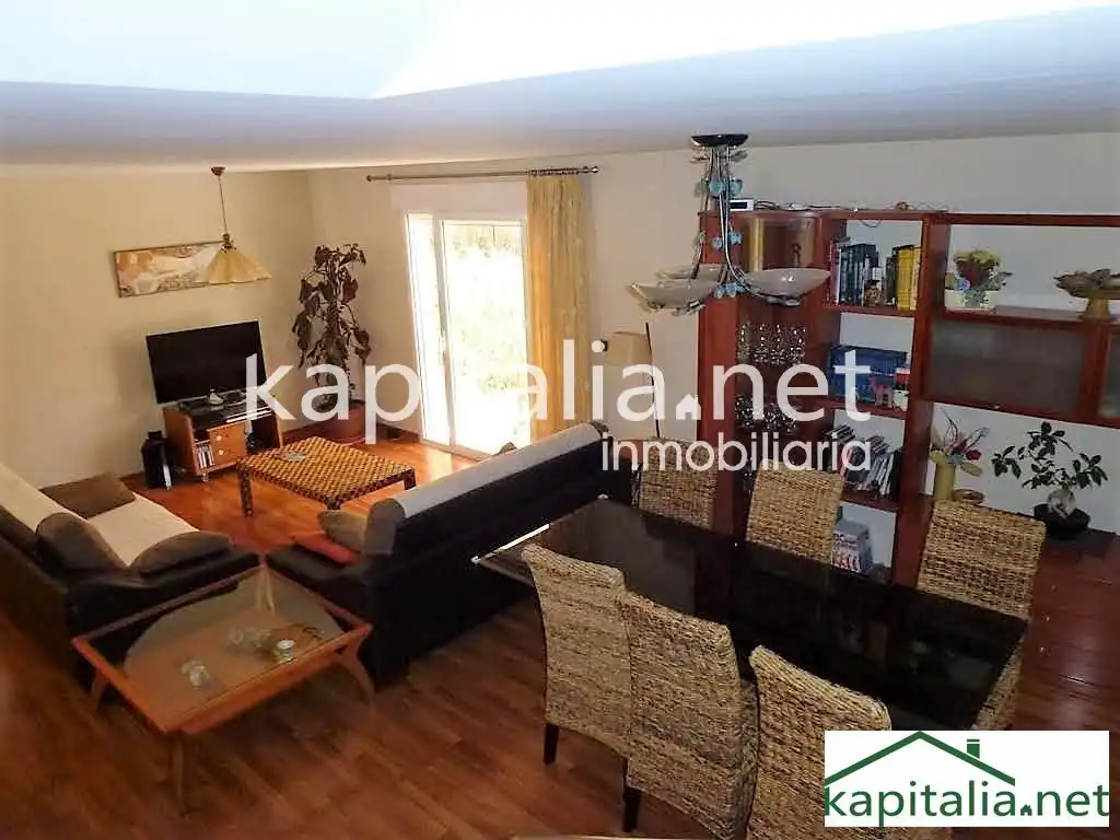 Living room of Houses for sale in Alcoy / Alcoi  with Heating, Private garden and Parquet flooring