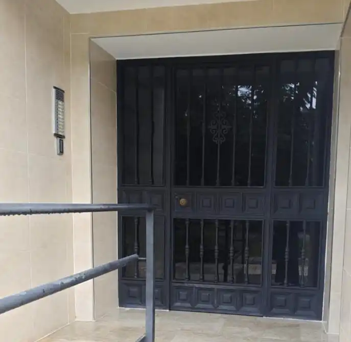 Pis amb ascensor en venda a Calle Ronda de los Alunados 4, imagen 3