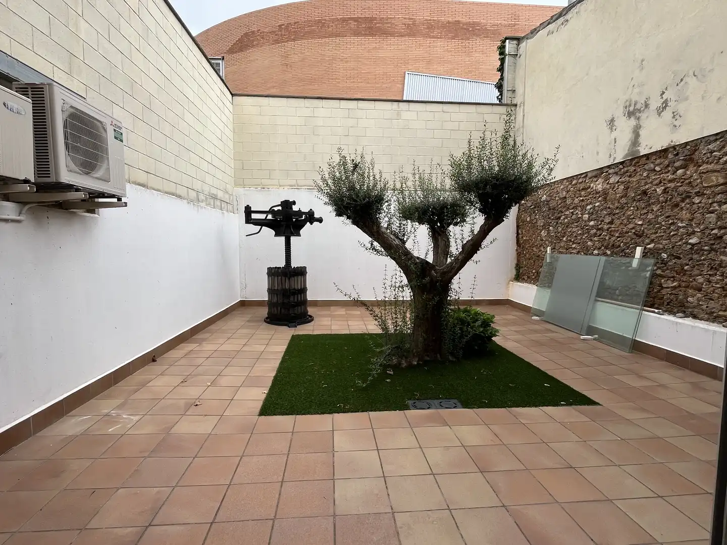 Office space to rent in Nucli Urbà, imagen 14