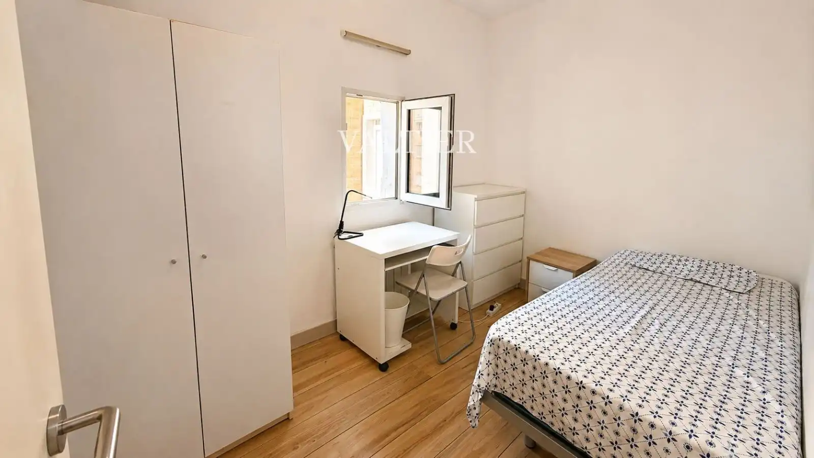 Bedroom of Attic for rent in Madrid  with Furnished