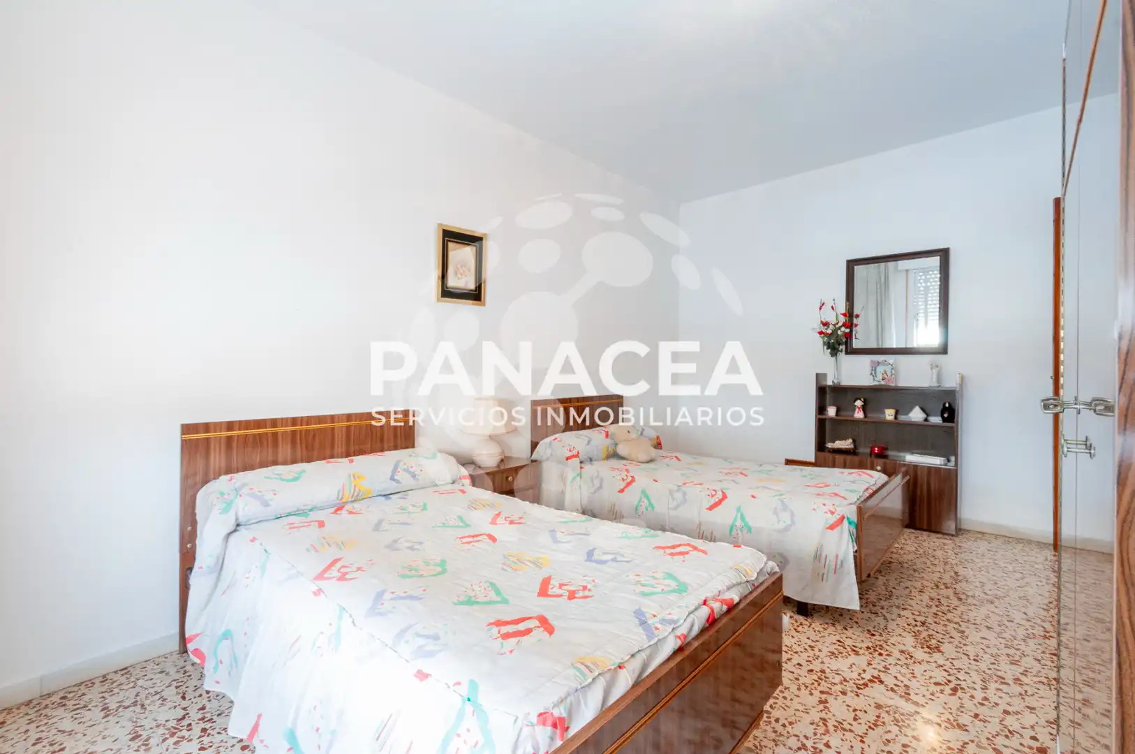 Dormitori de Casa o xalet en venda en Roquetas de Mar amb Aire condicionat, Jardí privat i Moblat