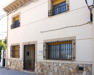 Exterior view of Single-family semi-detached for sale in Fuentidueña de Tajo  with Air Conditioner and Terrace