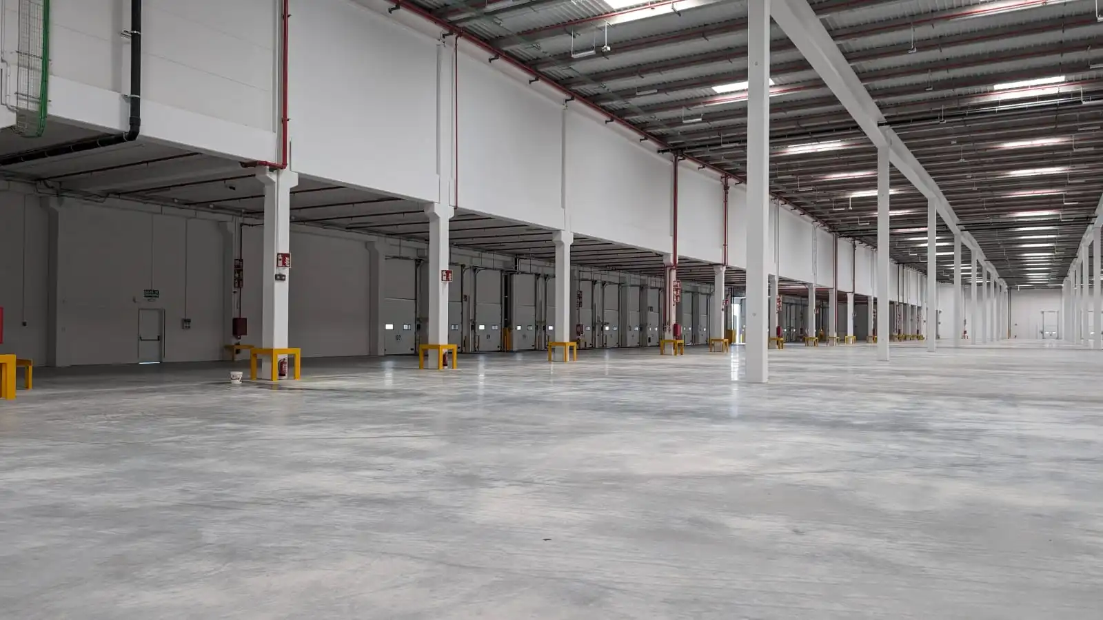 Vista exterior de Nave industrial de alquiler en Gelida con Calefacción