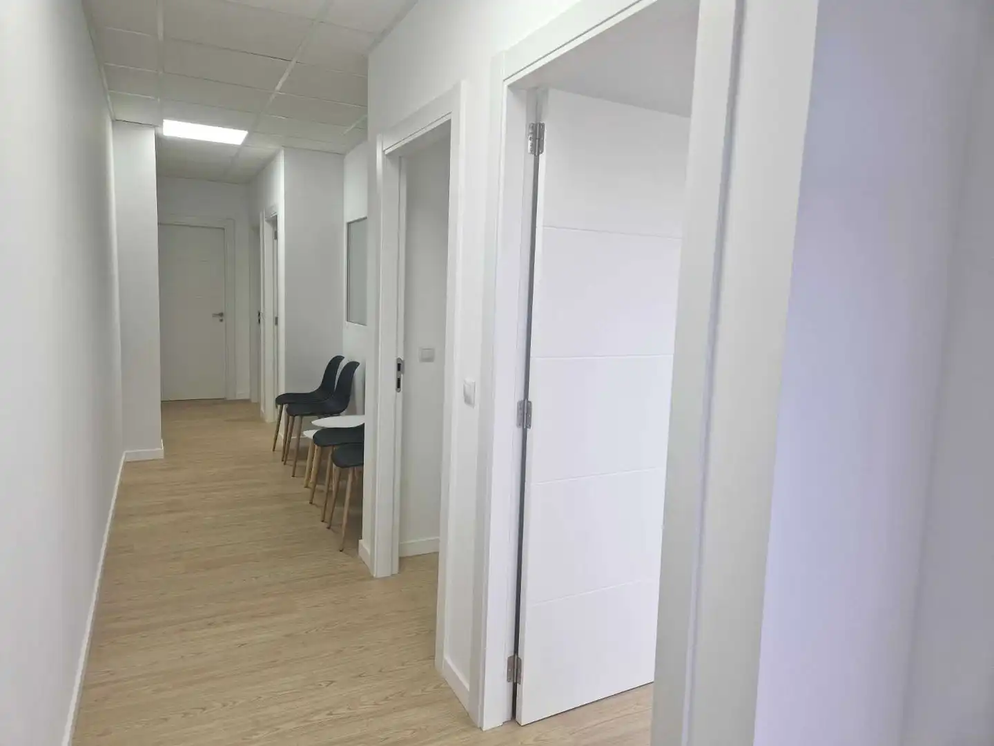 Geschaftsraum zur Miete in Ames