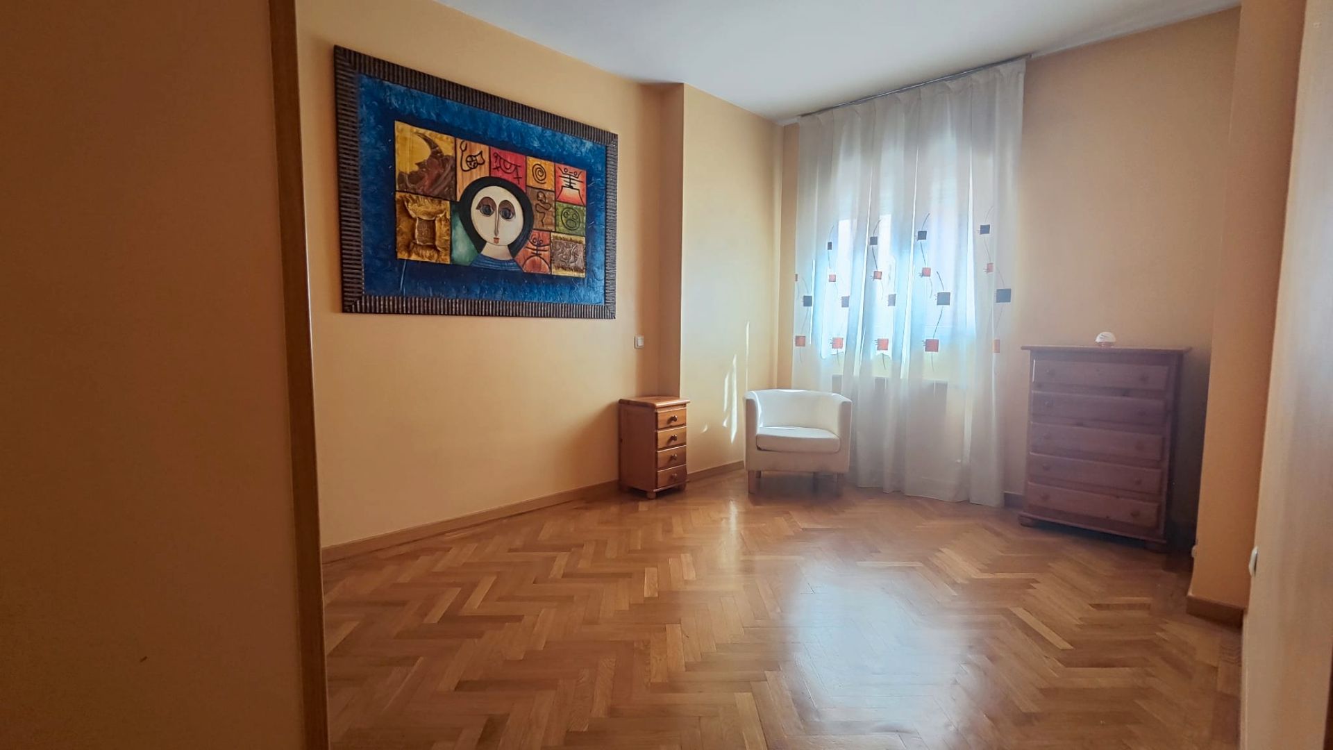 Habitación de Piso de alquiler en Fuenlabrada con Calefacción, Horno y Lavadora