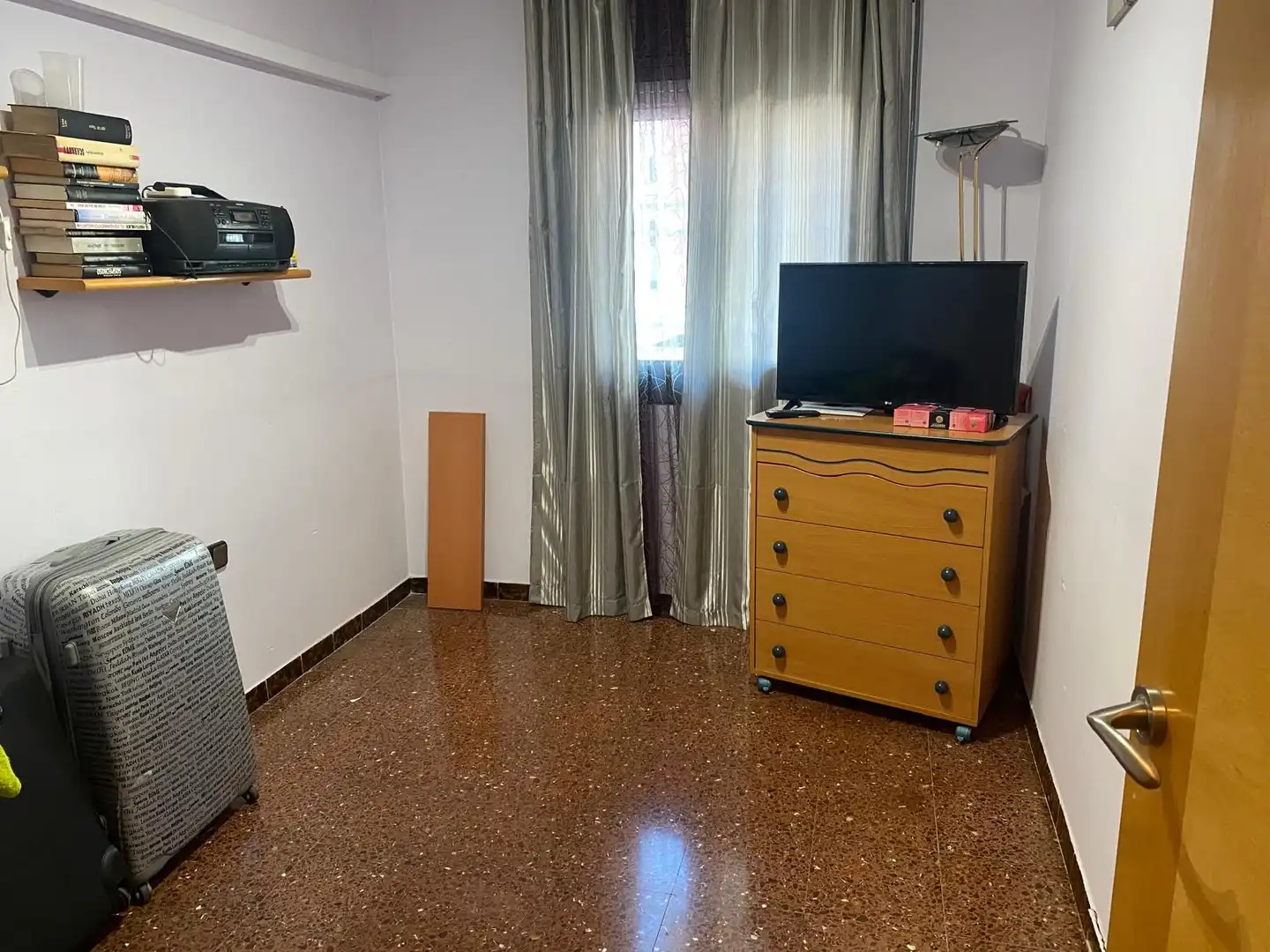 Habitación de Piso en venta en Santa Coloma de Gramenet con Aire acondicionado, Trastero y Horno
