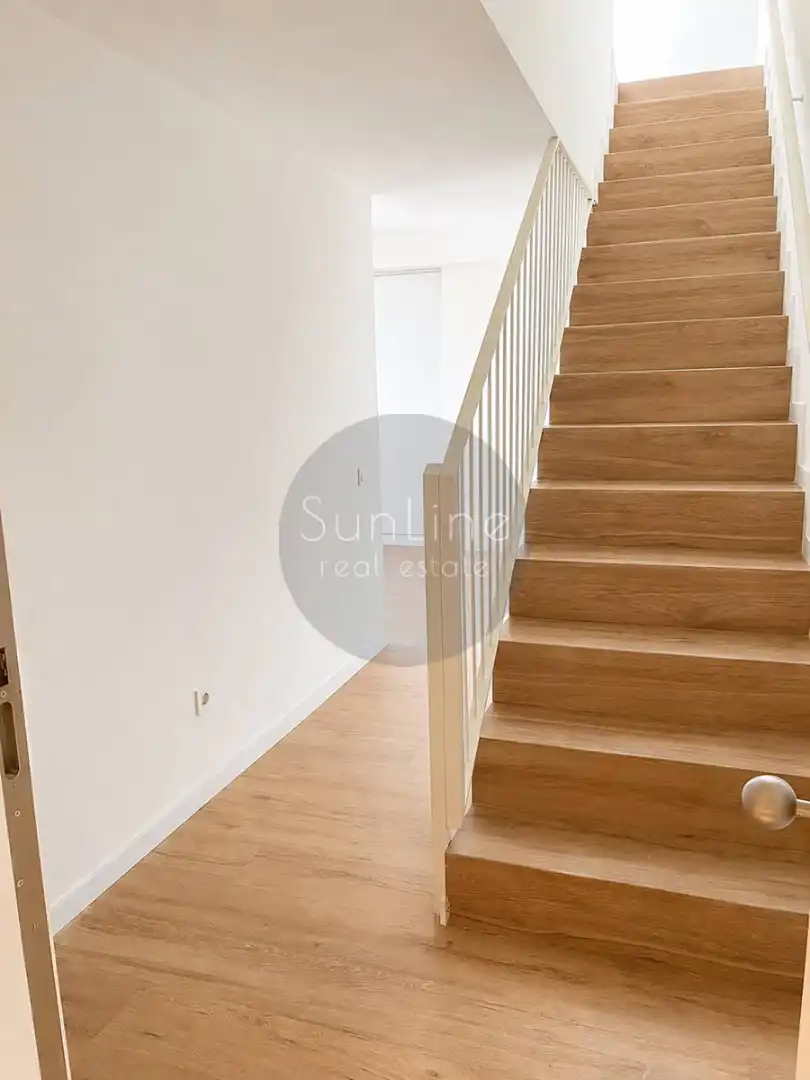 Attic for rent in Carrer de Campos Crespo, Safranar