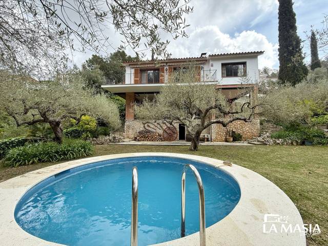 Casa-chalet en Alquiler en Olivella