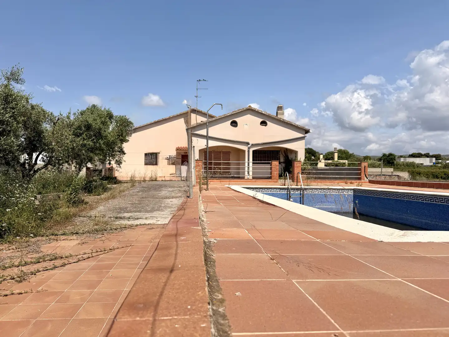 Vista exterior de Casa o chalet en venta en Vilanova i la Geltrú