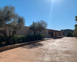 Vista exterior de Finca rústica en venda en Andratx amb Aire condicionat, Calefacció i Jardí privat