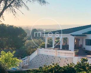 Exterior view of House or chalet for sale in Chiva  with Private garden, Terrace and Storage room