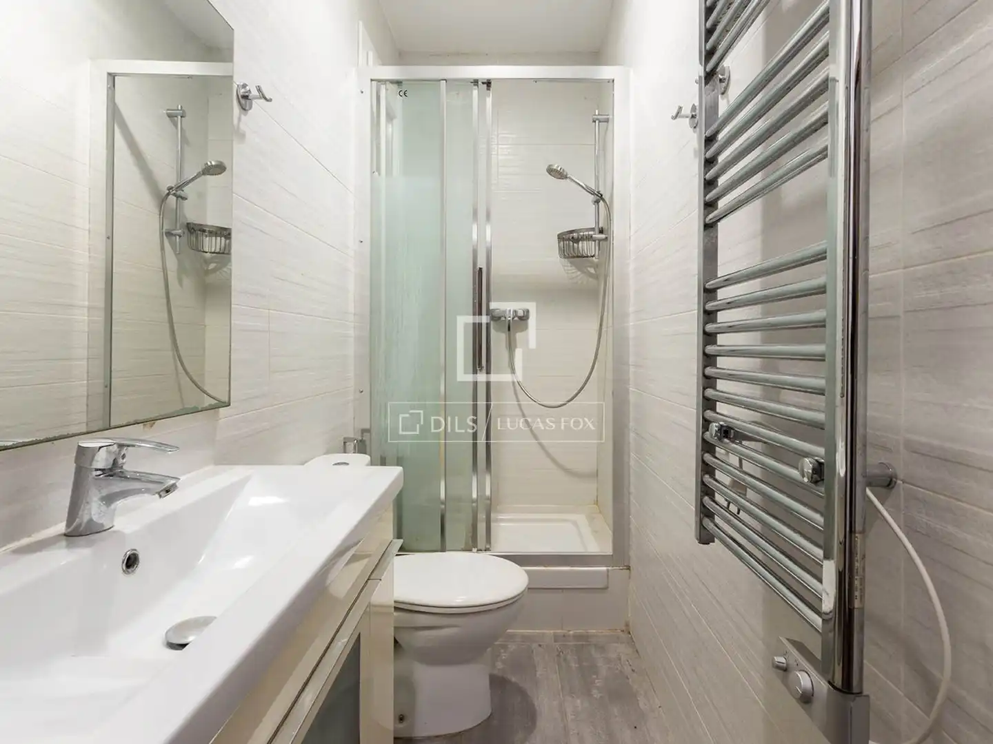Baño de Piso en venta en Barcelona con Calefacción, Parquet y Amueblado