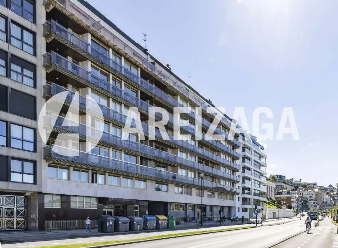 Vista exterior de Piso en venta en Donostia - San Sebastián  con Calefacción, Terraza y Balcón