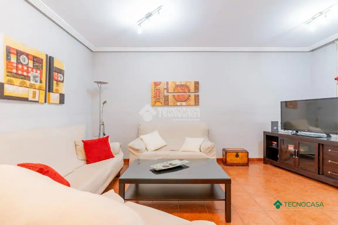 Casa aparellada en venda a Las Cabañuelas, imagen 4