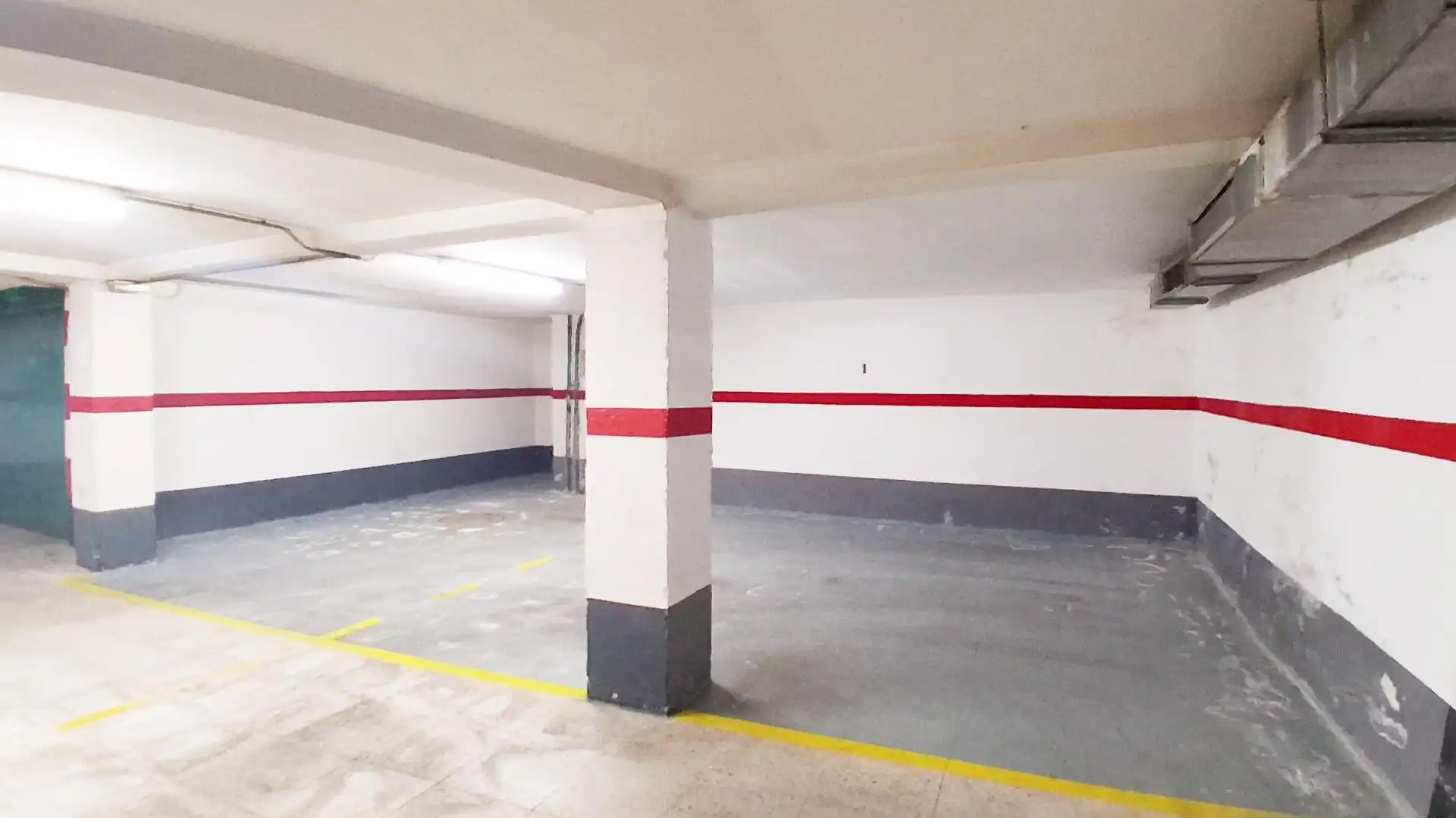 Parking of Houses for rent in Centro
