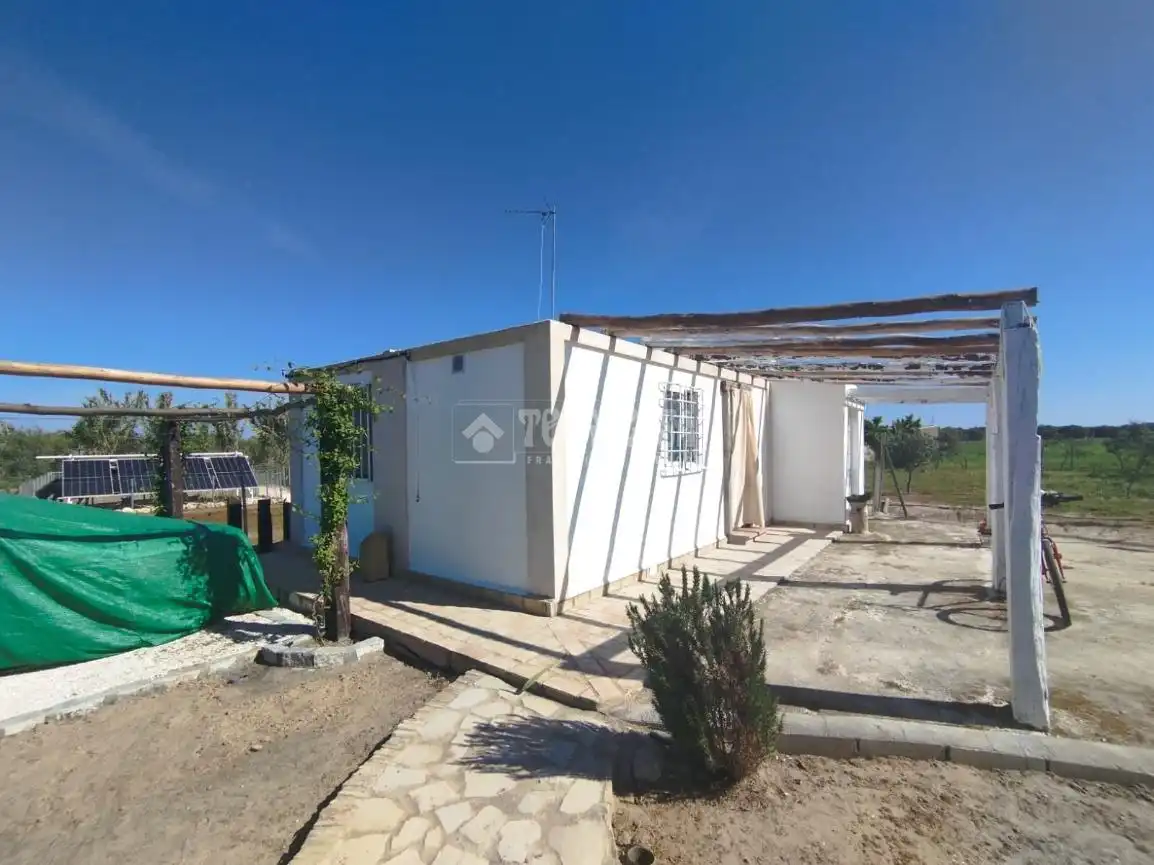 Finca rústica en venda en Marchena amb Moblat