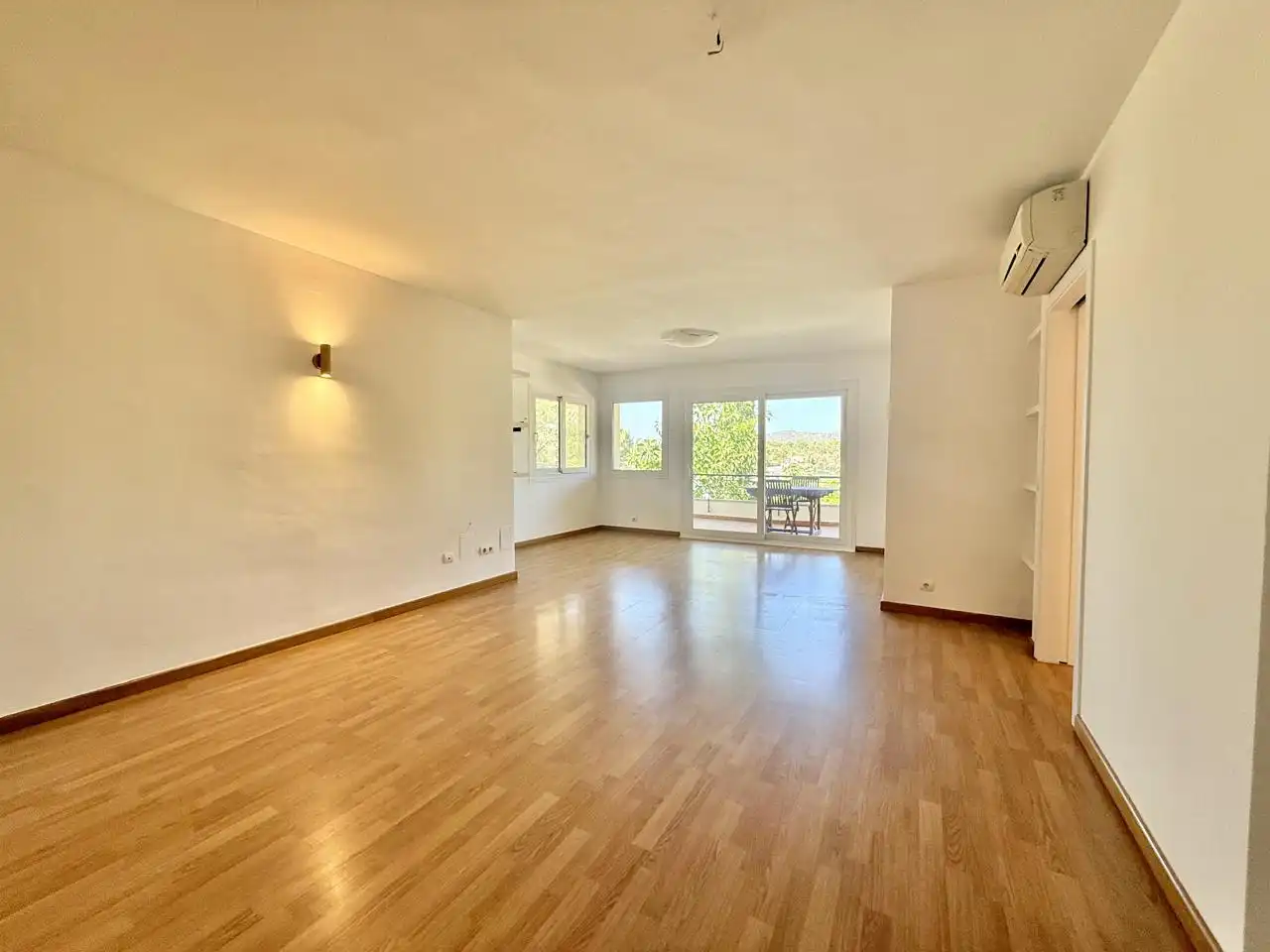 Piso con terraza en alquiler en Garcilaso De La Vega, imagen 37