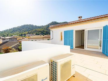 House with pool to rent in Selva