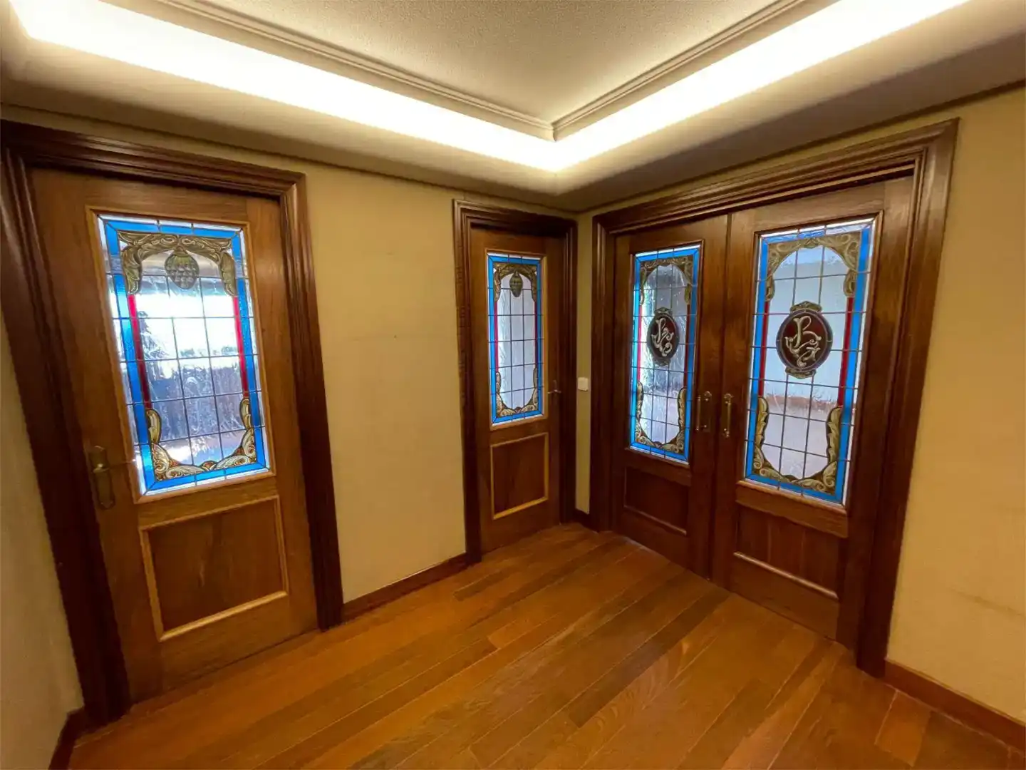 Piso en venta en León Capital  con Parquet, Trastero y Piscina