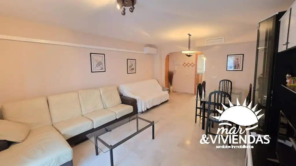 Sala d'estar de Apartament en venda en Garrucha amb Aire condicionat, Calefacció i Terrassa